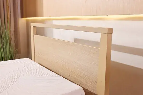 Giường điện tựa lưng êm ái cho căn phòng gia đình với kiểu dáng khung gỗ chắc chắn