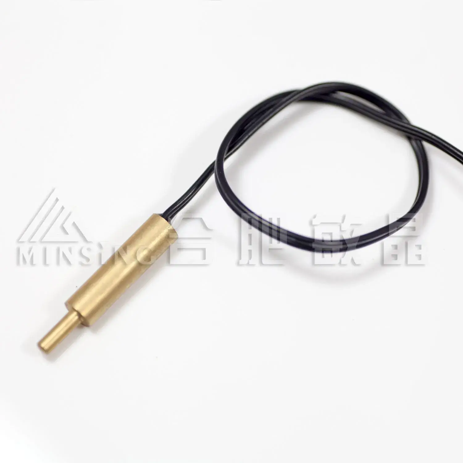 Cảm biến nhiệt độ nhỏ gọn dành cho ứng dụng máy nước nóng