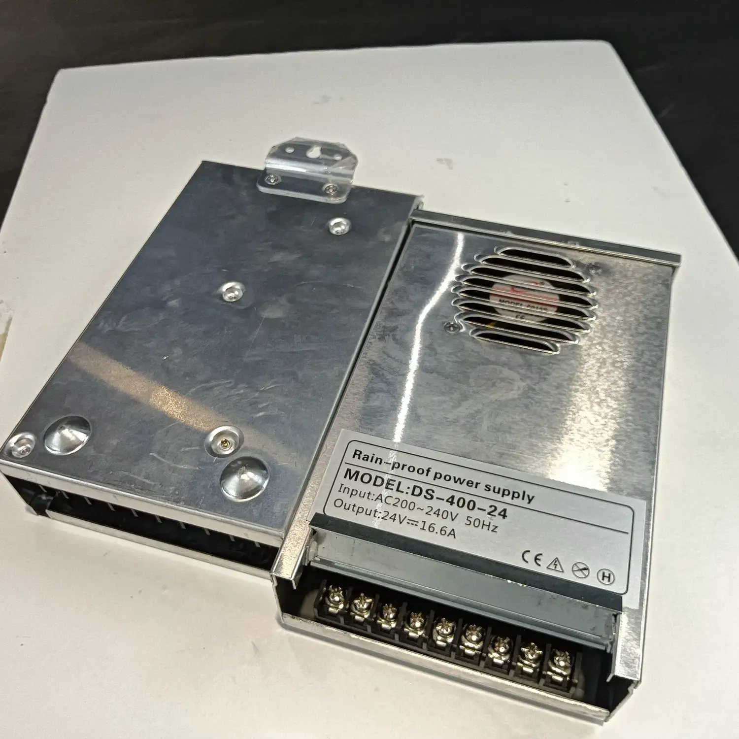 Bộ chuyển đổi nguồn LED điều chỉnh điện áp không đổi đầu ra 30W, 12V/24V, 25A, 300W IP43 chống nước cho đèn LED ngoài trời