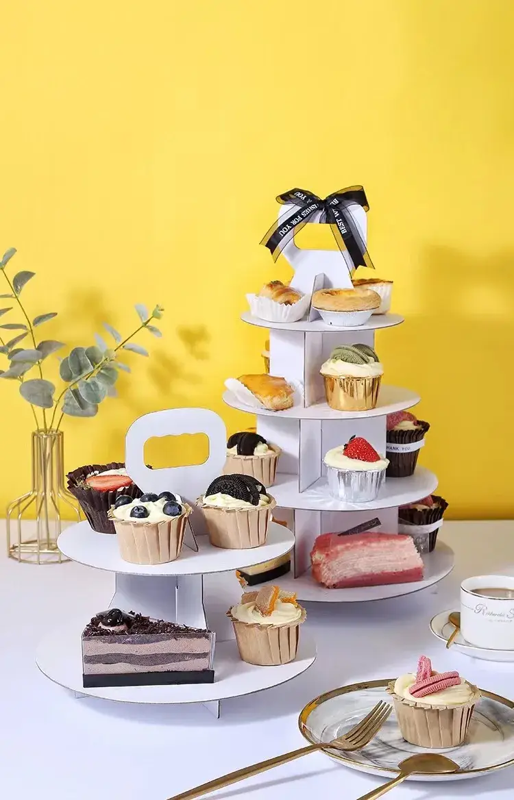 Giá đỡ bánh cupcake 3 tầng không gian cho bữa tiệc sinh nhật trẻ em hình ảnh 18-description
