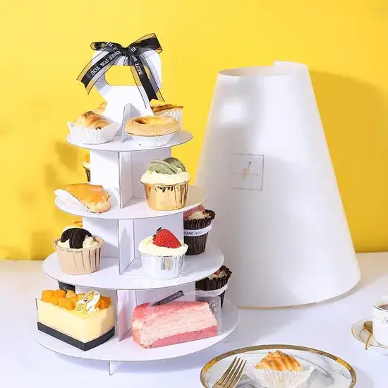 Giá đỡ bánh cupcake 3 tầng không gian cho bữa tiệc sinh nhật trẻ em