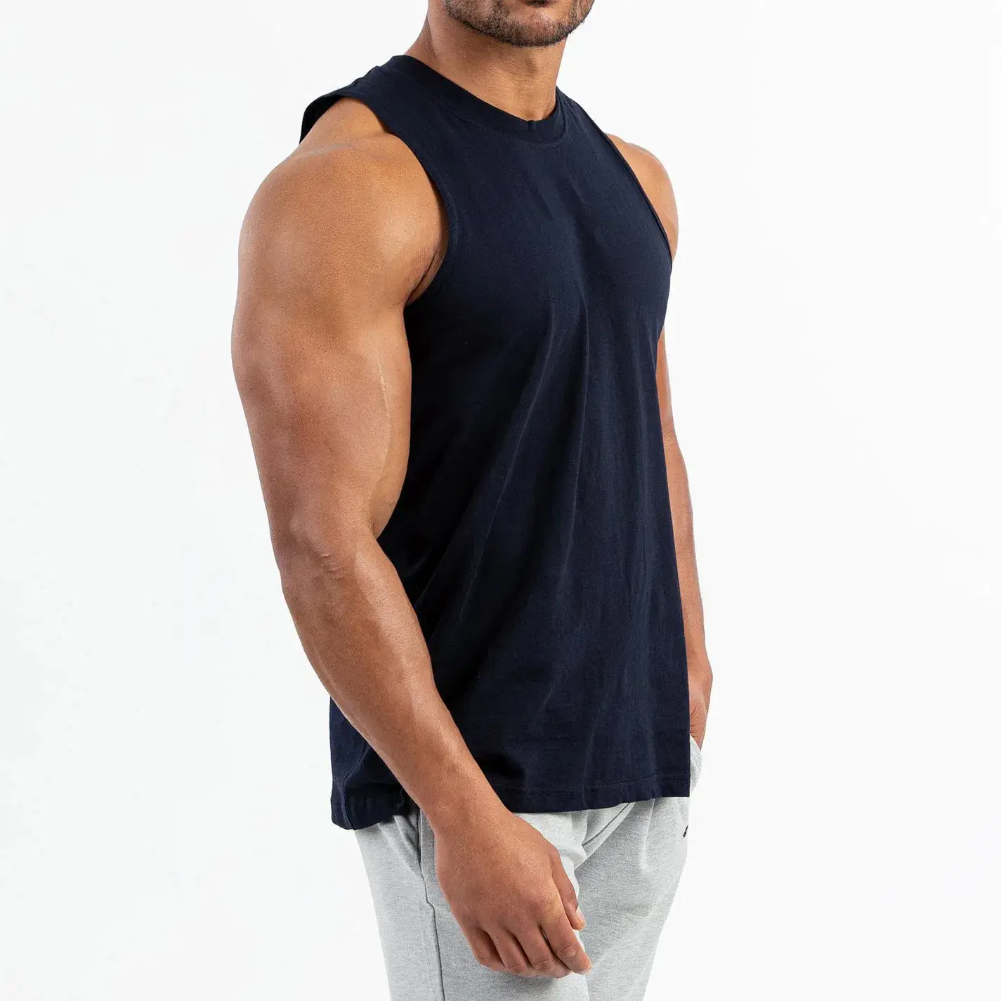 Áo tank cotton đơn giản tùy chỉnh cho nam, phù hợp cho việc tập luyện và nâng cân