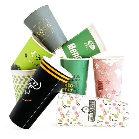 Cốc giấy đựng nước uống được thiết kế theo yêu cầu riêng với độ bền cao