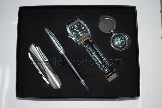 Bộ quà tặng kèm bút viết kim loại, đồng hồ quartz và móc khóa với thương hiệu logo cá nhân hình ảnh 1-description