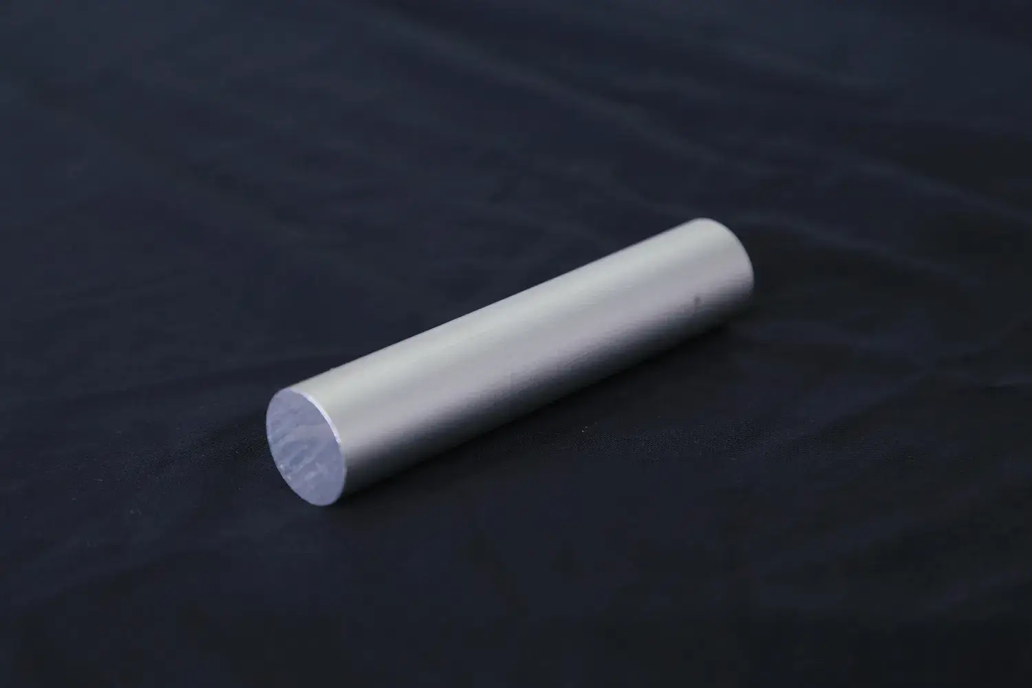 Phôi nhôm định hình theo yêu cầu, có đủ loại tròn, vuông, chữ nhật và phẳng