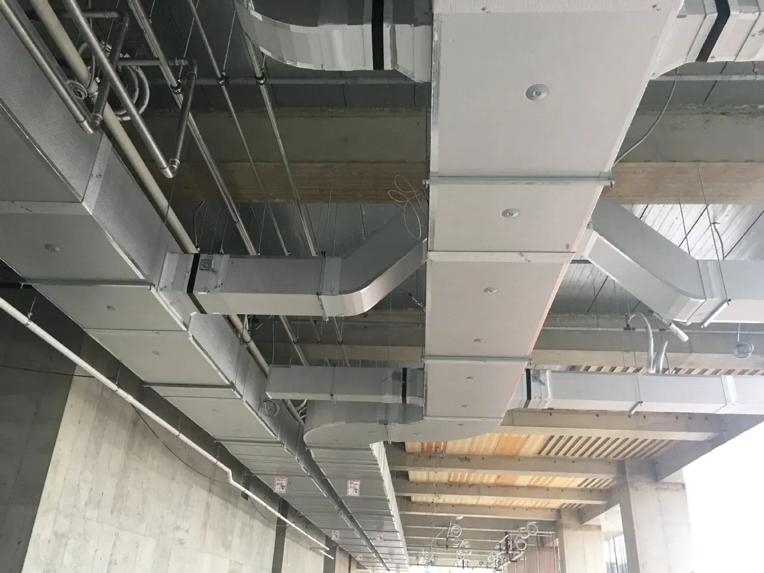Bảng tường foam phenolic cách nhiệt tùy chỉnh cho trần, ống dẫn, vách ngăn phòng sạch - sản phẩm chống cháy bằng panel sandwich laminate