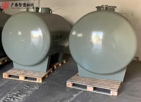 Bình chứa nhiên liệu tiện lợi và an toàn cho xe ô tô chạy dầu diesel và xăng