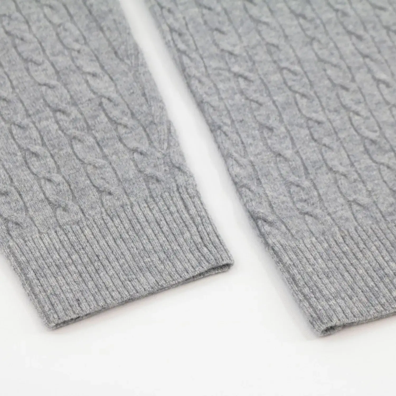 Áo len pullover dài tay rộng rãi màu xám, phong cách thời trang dành cho phụ nữ