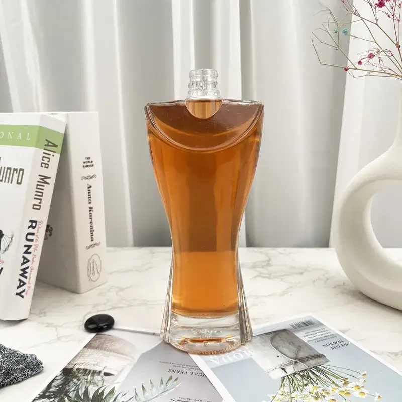Chai thủy tinh rỗng tùy chỉnh thiết kế độc đáo cho vodka