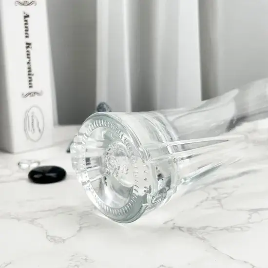 Chai thủy tinh rỗng tùy chỉnh thiết kế độc đáo cho vodka