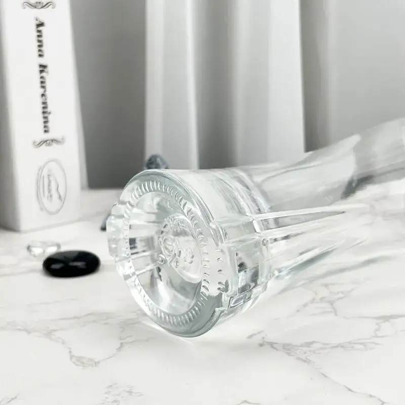 Chai thủy tinh rỗng tùy chỉnh thiết kế độc đáo cho vodka hình ảnh 15-description