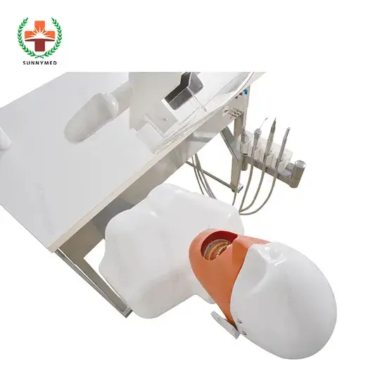 Khóa học mô phỏng lâm sàng nha khoa với sử dụng đầu giả