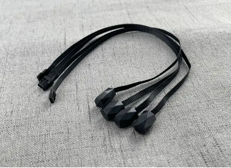 Túi đựng quần áo đính kim cương với dây ruy băng nhựa hình ảnh 16-description