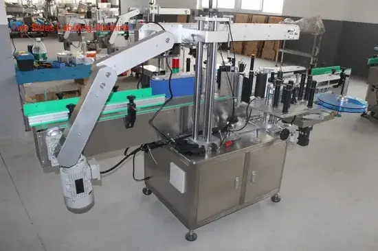 Máy dán nhãn chai nhựa vuông sử dụng băng dính đa mặt