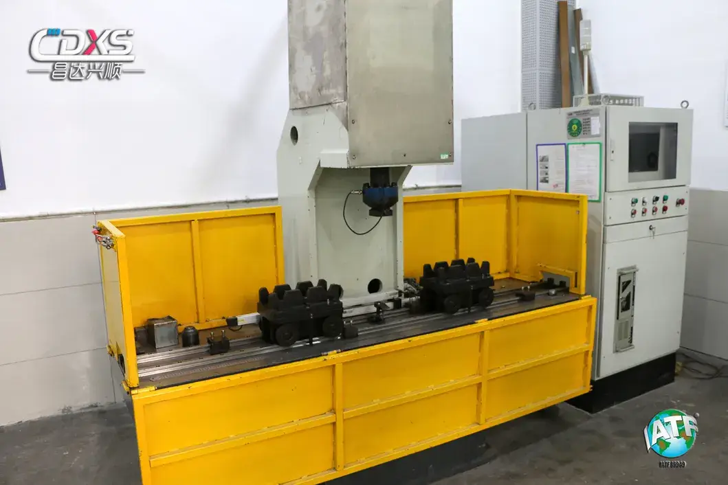 Lò xo lá chất lượng cao giúp tăng cường hiệu suất và đảm bảo an toàn cho xe kéo hình ảnh 30-description