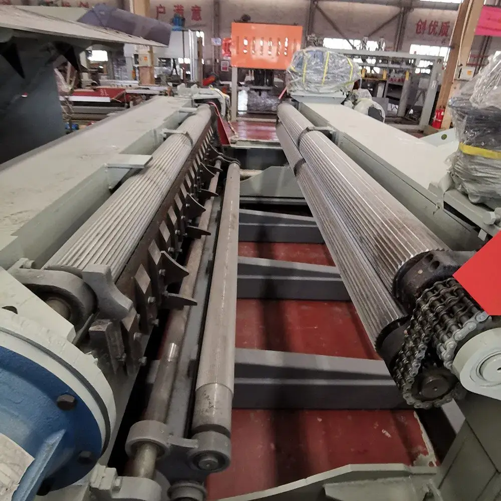 Máy bóc vỏ gỗ chất lượng cao phục vụ cho quy trình sản xuất veneer gỗ