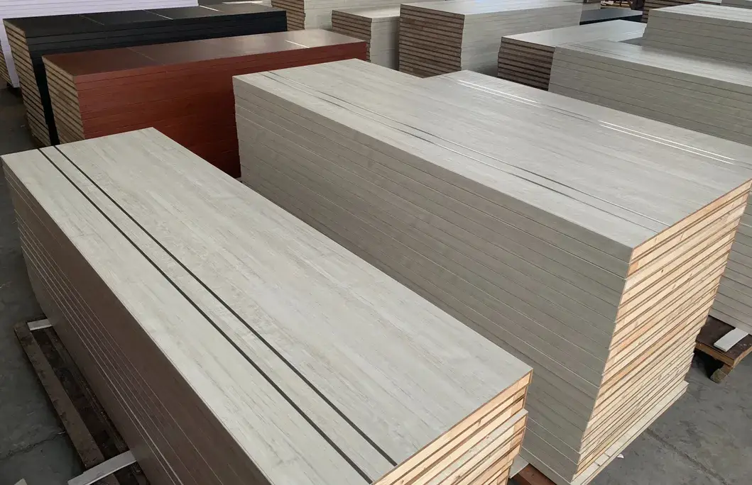 Cửa phòng làm từ vật liệu gỗ tự nhiên MDF composite - Chất liệu nhựa chắc chắn hình ảnh 34-description