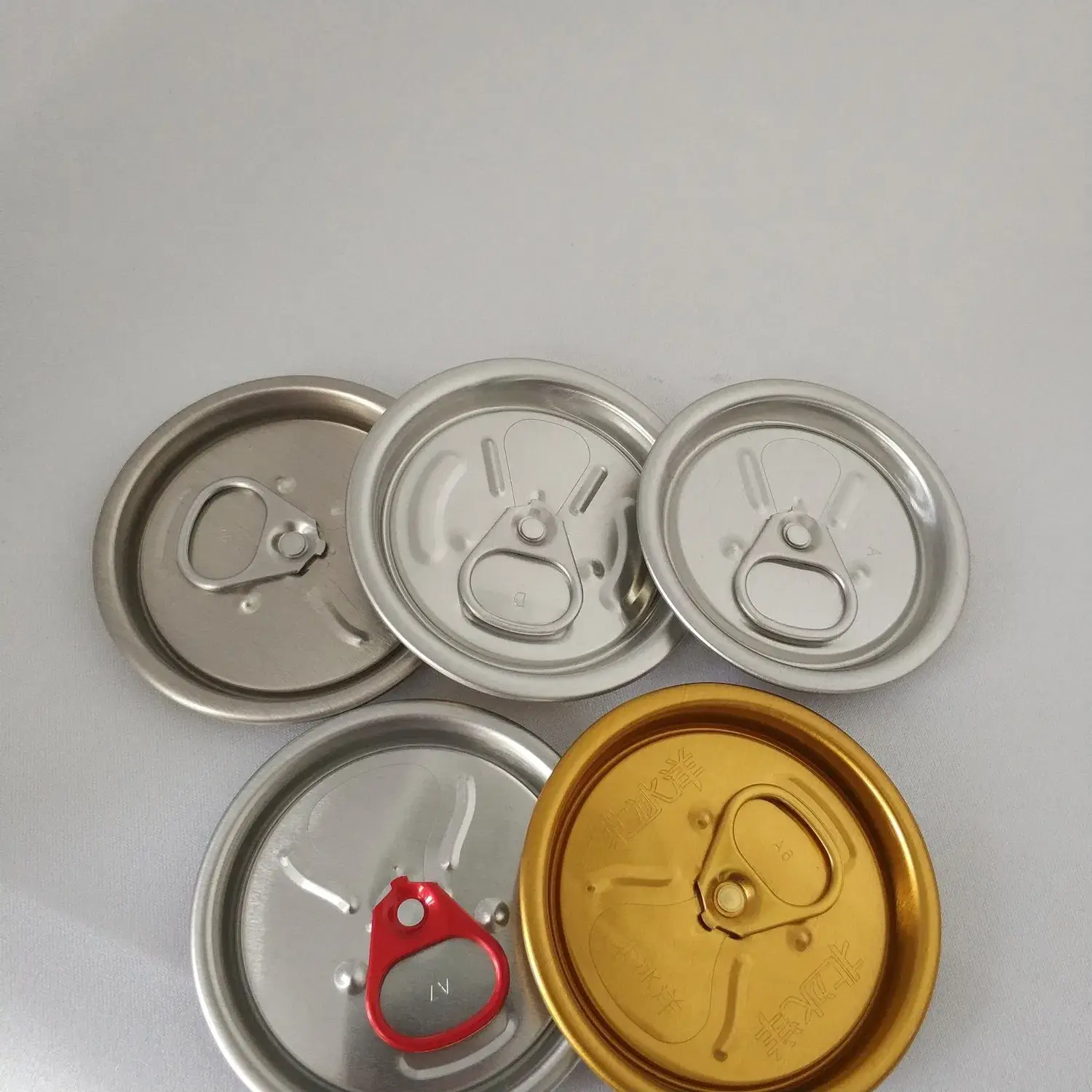 Nắp vặn dễ sử dụng cho hộp và lọ mỹ phẩm từ nhôm