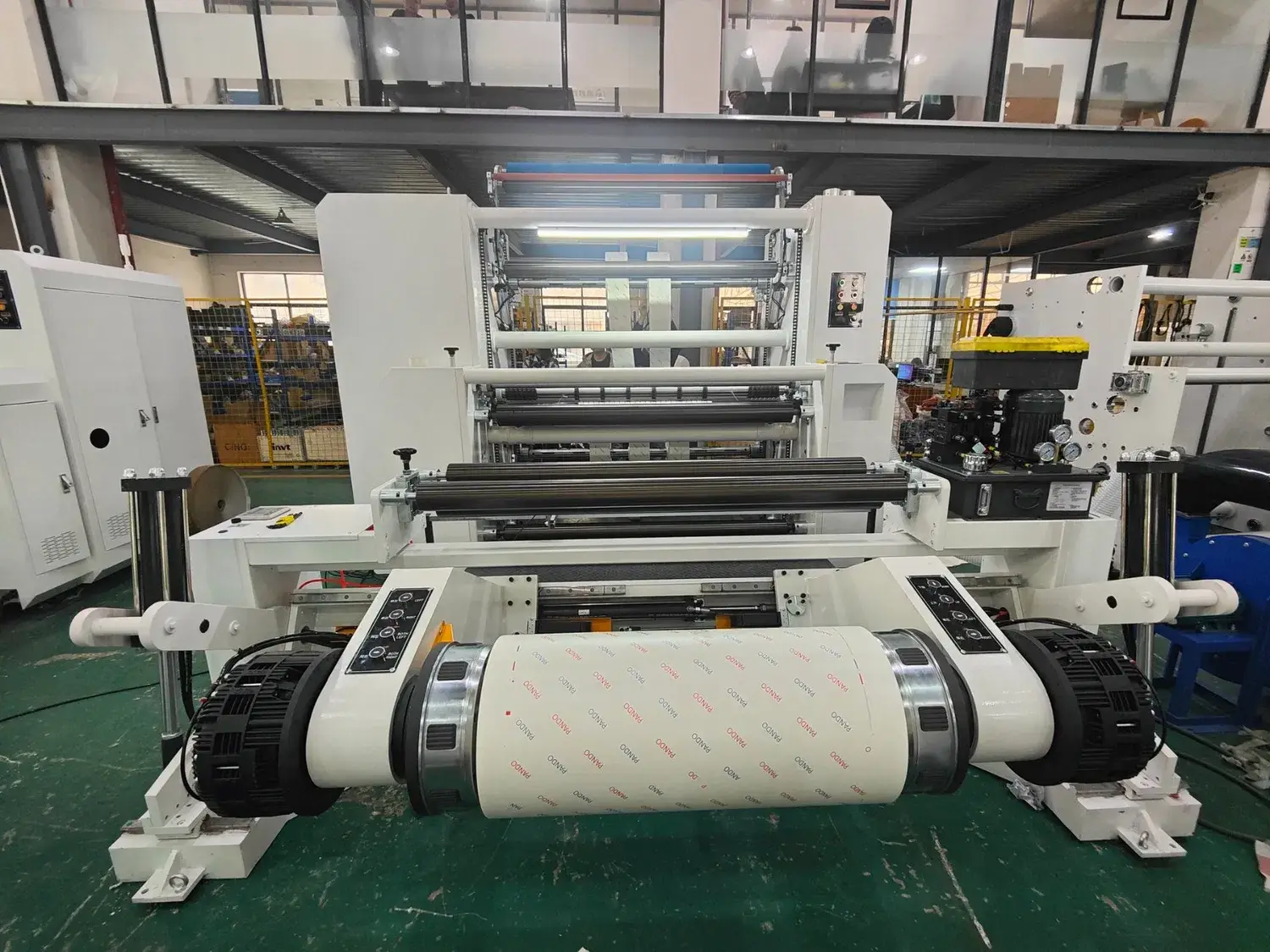 Máy cắt cuộn cuộn với hệ thống PLC, chức năng đếm tự động và dừng báo động, dễ sử dụng và vận hành