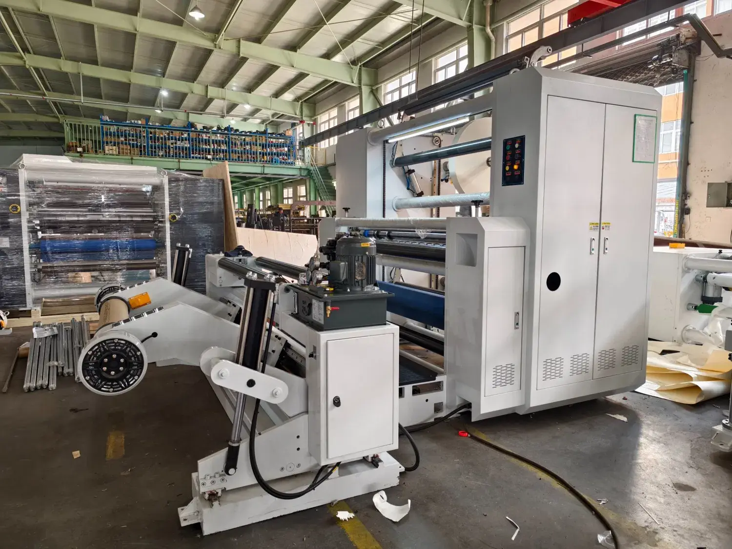 Máy cắt cuộn cuộn với hệ thống PLC, chức năng đếm tự động và dừng báo động, dễ sử dụng và vận hành