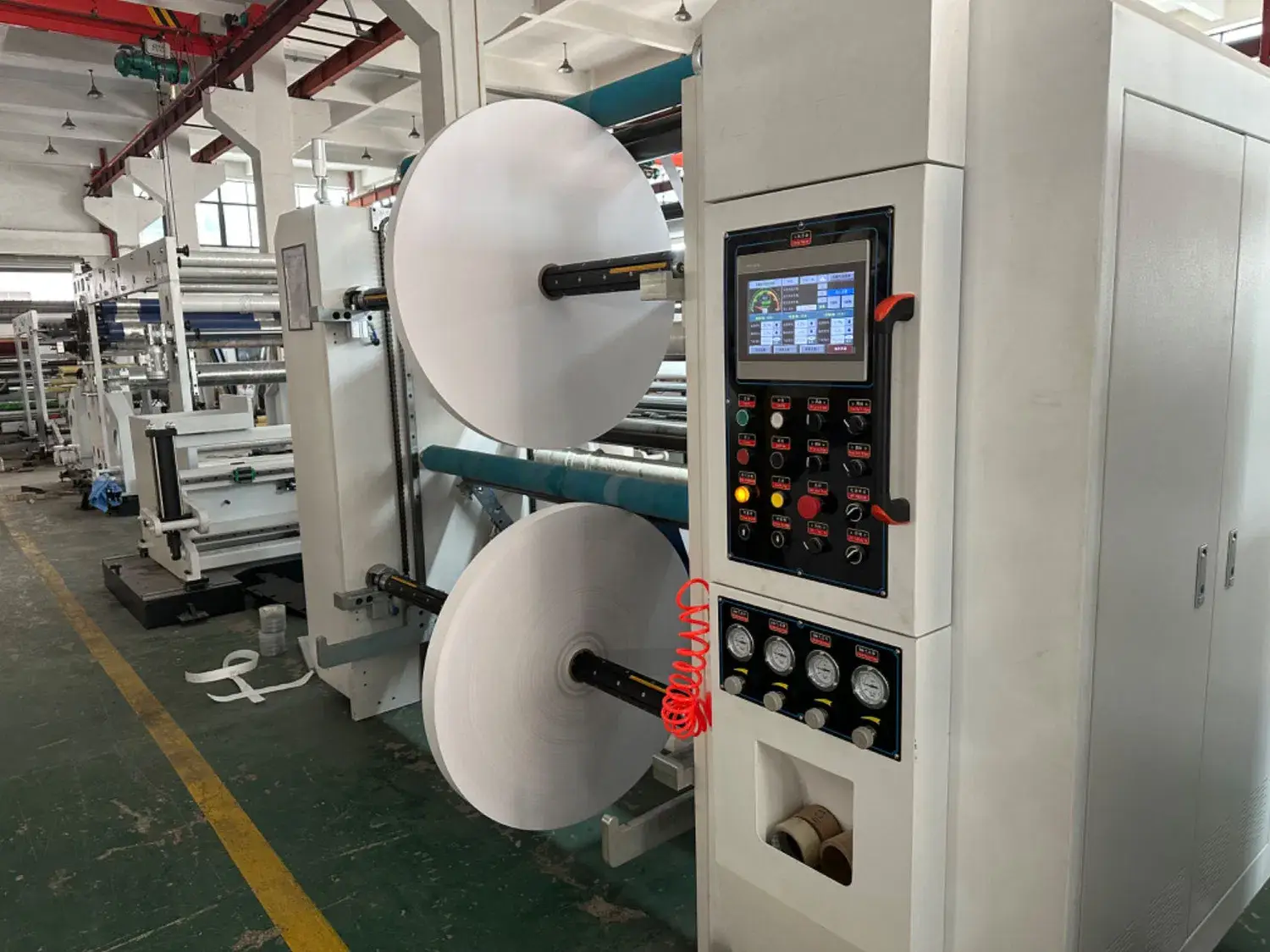 Máy cắt cuộn cuộn với hệ thống PLC, chức năng đếm tự động và dừng báo động, dễ sử dụng và vận hành