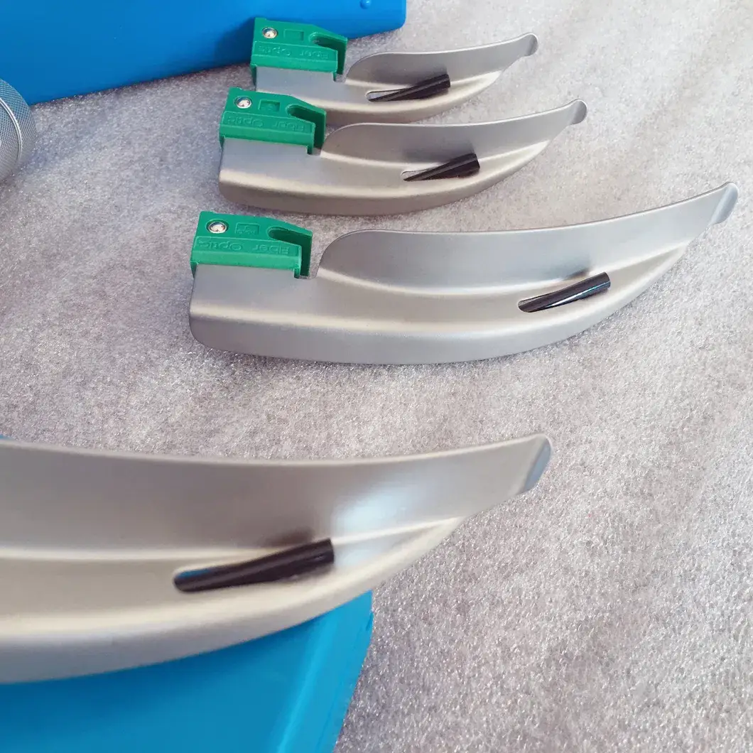 Đèn nội soi thanh quản sử dụng công nghệ sợi quang LED tiết kiệm năng lượng, đạt chuẩn CE và FDA hình ảnh 14-description
