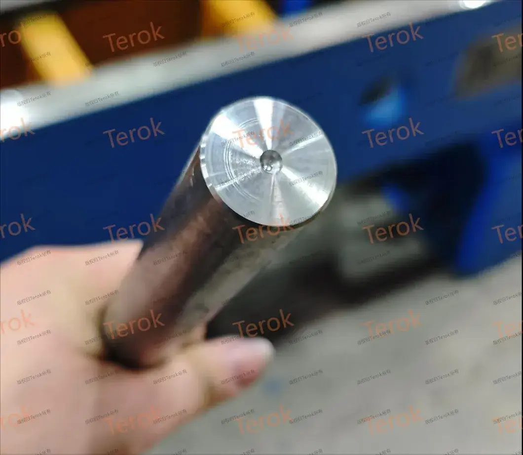 Máy làm con lăn băng tải tùy chỉnh, chứng nhận ISO, trục thép carbon và máy cắt mép vát hai đầu cho mỏ đá - sản phẩm tiêu chuẩn kinh tế hình ảnh 14-description