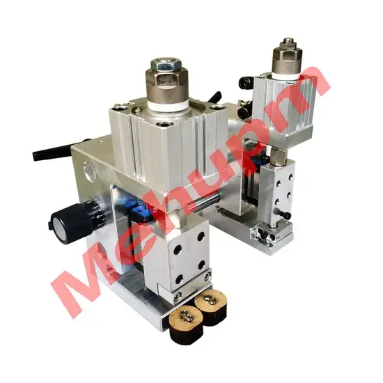 Túi tích hợp khóa kéo ở phía bên hông, có tám mặt cạnh hình ảnh 1-description