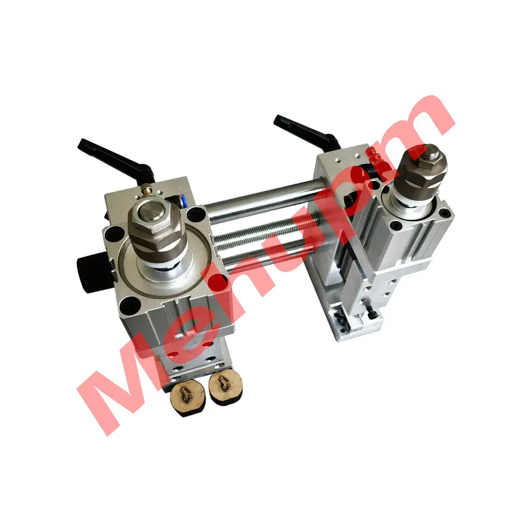 Túi tích hợp khóa kéo ở phía bên hông, có tám mặt cạnh hình ảnh 12-description