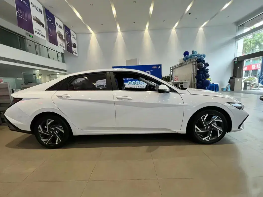 Xe hơi Elantra 1.5L Glx đã qua sử dụng - Lựa chọn tiện ích và phong cách hình ảnh 13-description