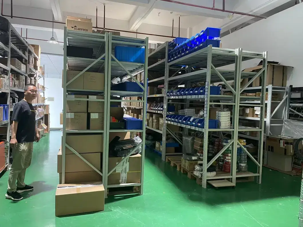 Bộ điều khiển joystick không dây cho máy móc công nghiệp trong các ngành xây dựng, lâm nghiệp, nông nghiệp và vận chuyển hình ảnh 19-description