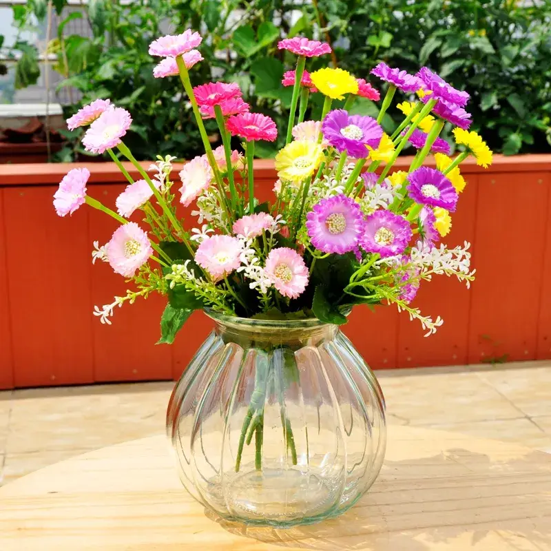 Bình thủy tinh cao cấp, thiết kế miệng hẹp và hoa văn nổi độc đáo hình ảnh 15-description