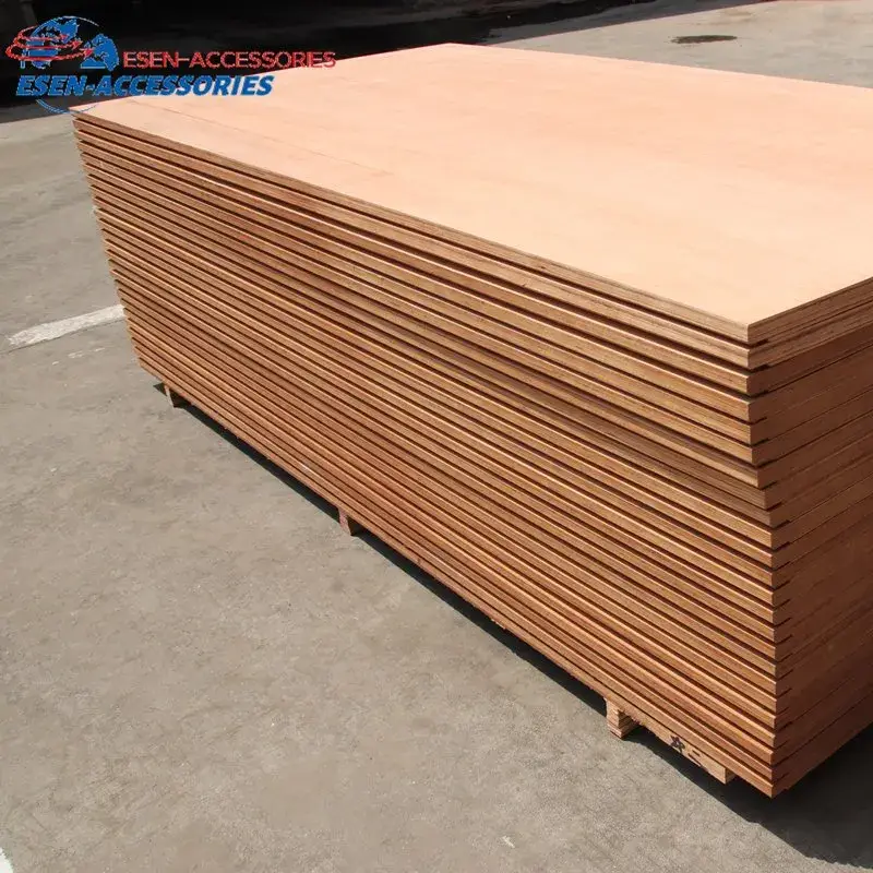Ván ép có lớp phủ màu đen sản xuất từ nhà máy phân phối