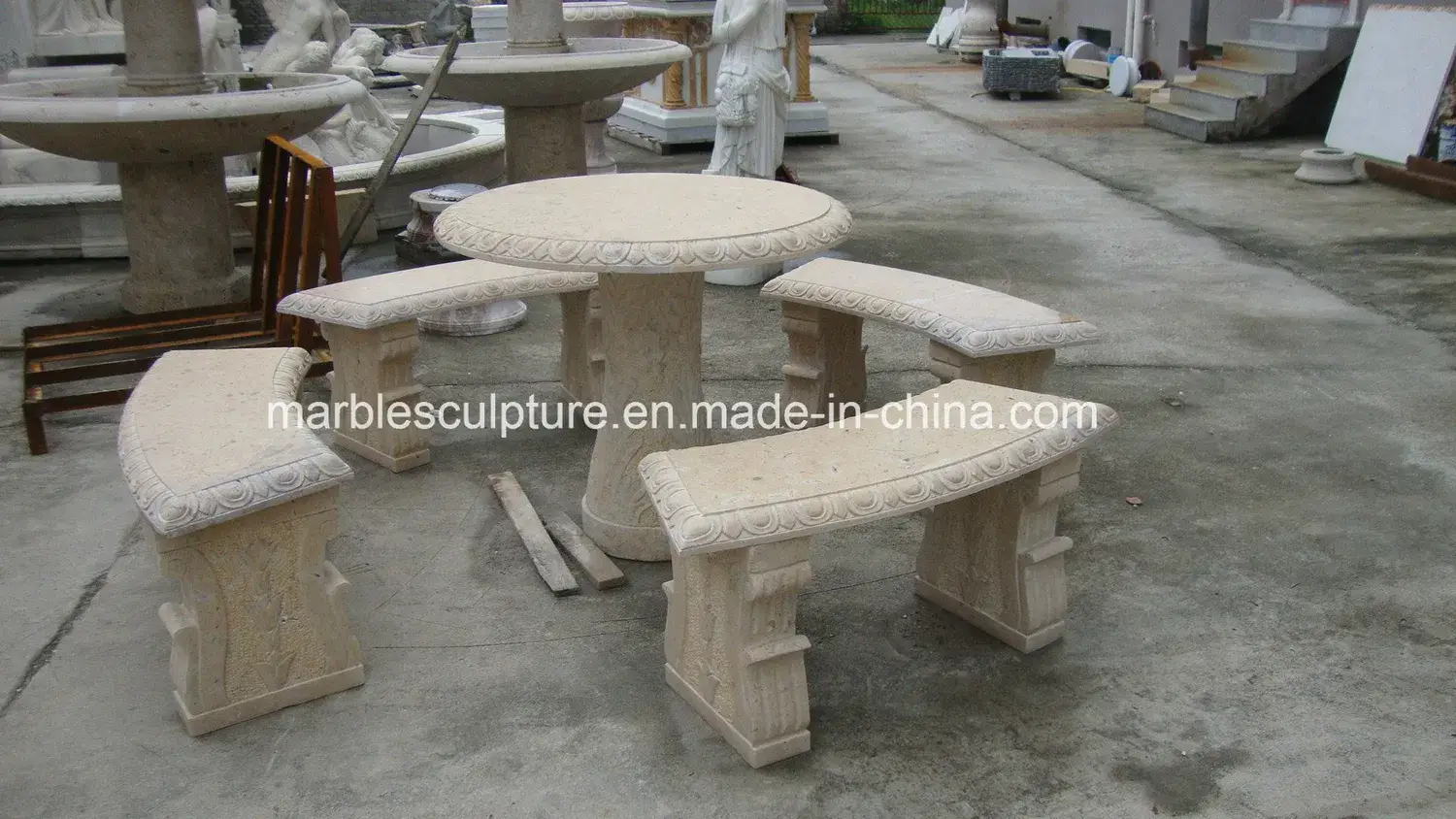 Bộ bàn và ghế đá hoa cương màu be giá phải chăng từ nhà sản xuất