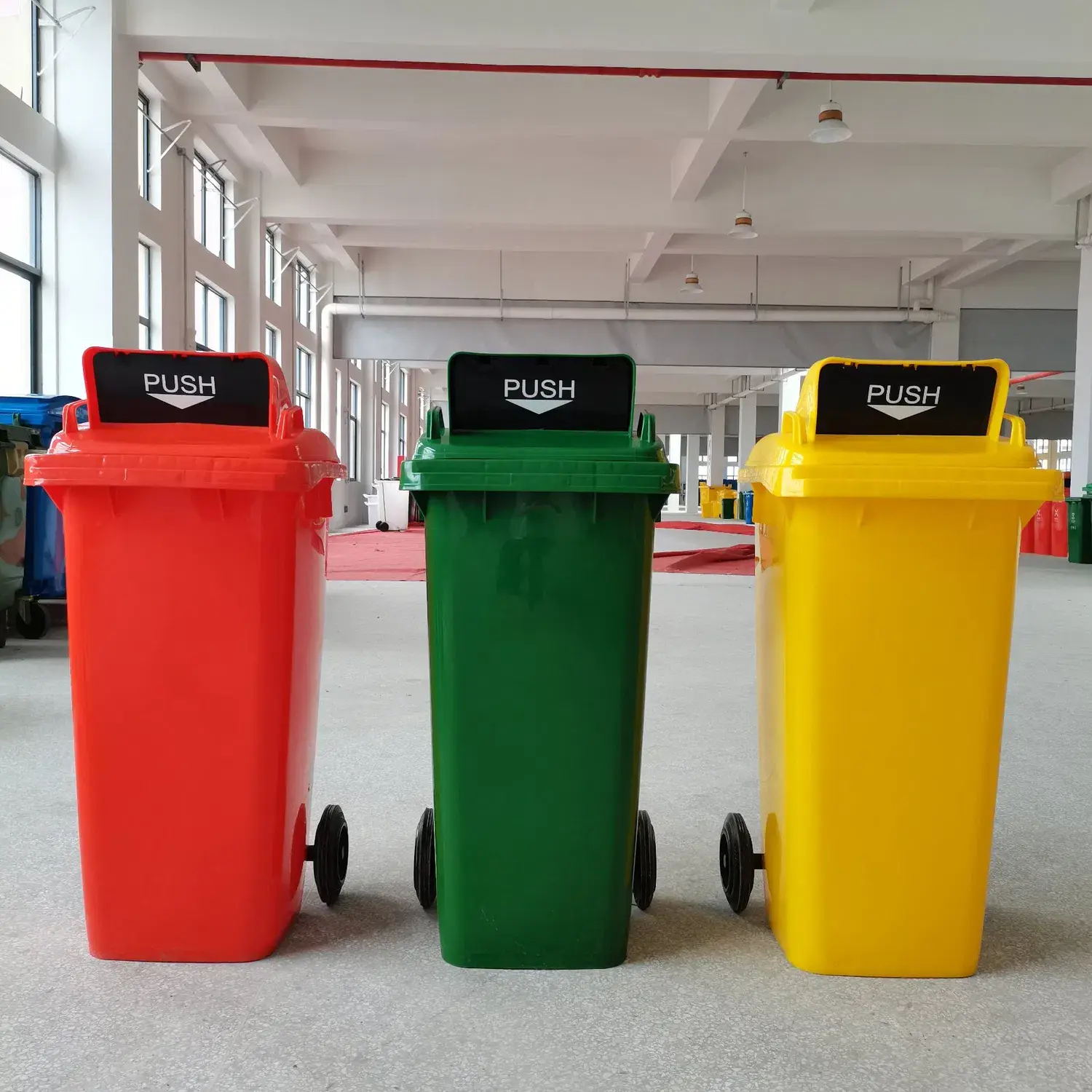 Thùng đựng rác 120 Series bằng nhựa có bàn đạp - Giải pháp lý tưởng cho việc tái chế rác