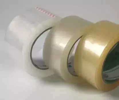 Băng keo BOPP trong suốt chất lượng cao từ nhà sản xuất dành cho việc niêm phong và đóng gói thùng carton