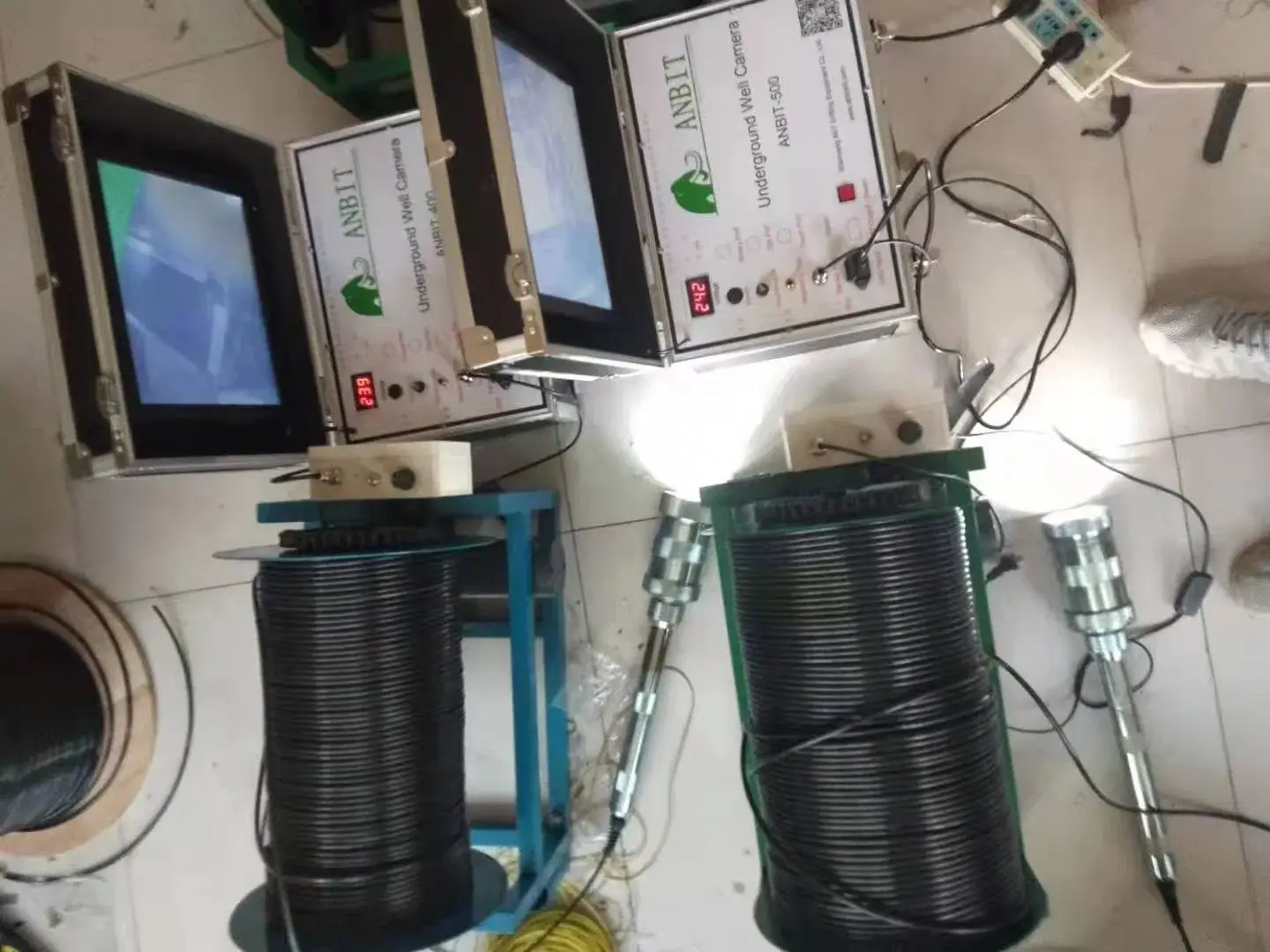 Camera và pan trực tiếp từ nhà máy, mang đến hình ảnh truyền hình chất lượng dưới lòng đất