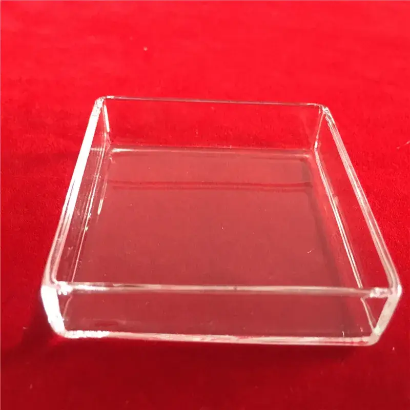 Nhà máy đĩa Petri chất lượng cao, được sản xuất từ thủy tinh silica tinh khiết, có hình dạng vuông phù hợp cho phòng thí nghiệm