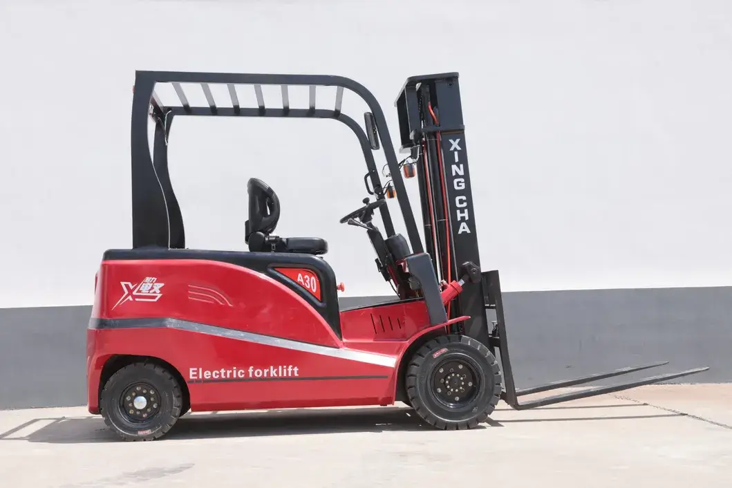 Xe nâng điện có thời gian sạc nhanh, phanh tái sinh và khả năng điều khiển chính xác hình ảnh 18-description