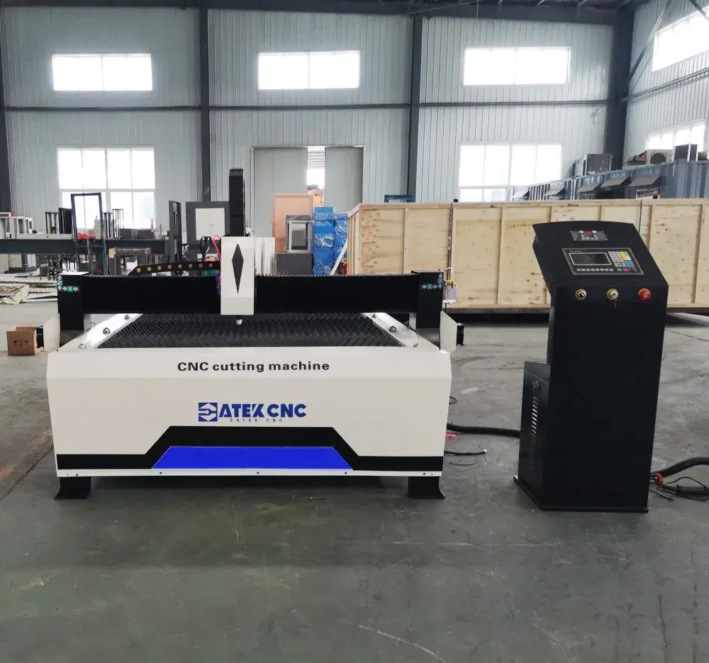 Máy cắt kim loại CNC với cường độ lao động thấp và vận hành dễ dàng