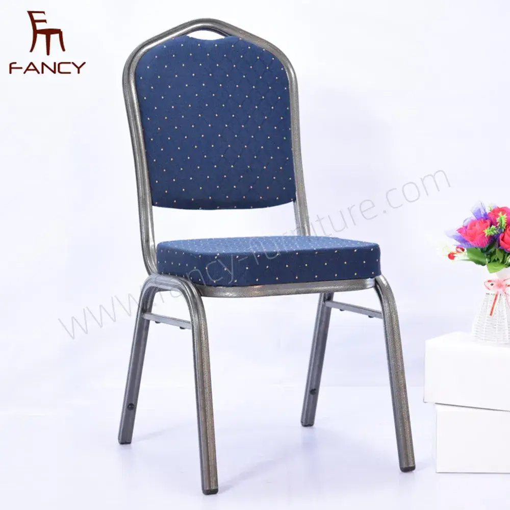 Ghế tiệc cưới khách sạn: Sự lựa chọn đa năng và sang trọng cho sự kiện của bạn