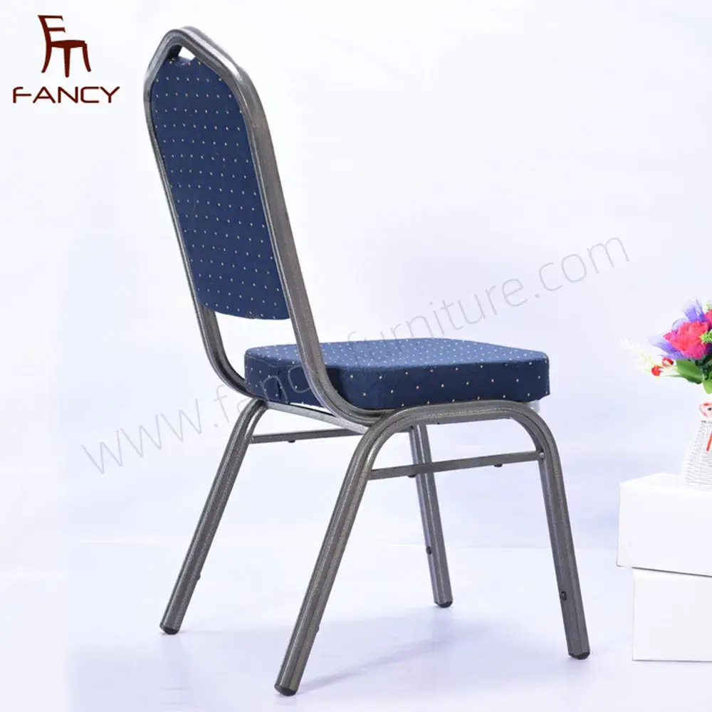 Ghế tiệc cưới khách sạn: Sự lựa chọn đa năng và sang trọng cho sự kiện của bạn