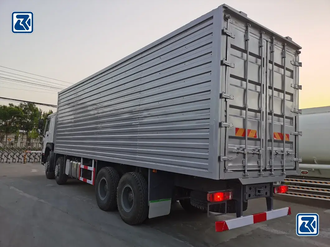 Cánh quạt 8X4 với công suất đa dạng từ 340HP đến 430HP cho 12 xe tải van hình ảnh 14-description