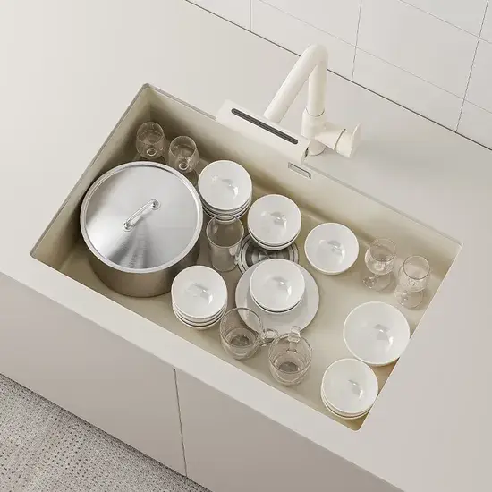 Bát chậu bếp thông minh làm từ thép không gỉ handmade với lớp hoàn thiện bóng cao và thiết kế chống chip, độ bền tốt