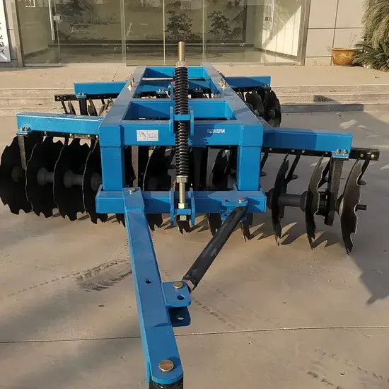 Hệ thống thủy lực nặng cung cấp ba điểm và chức năng kéo cho thiết bị máy kéo hình ảnh 1-description