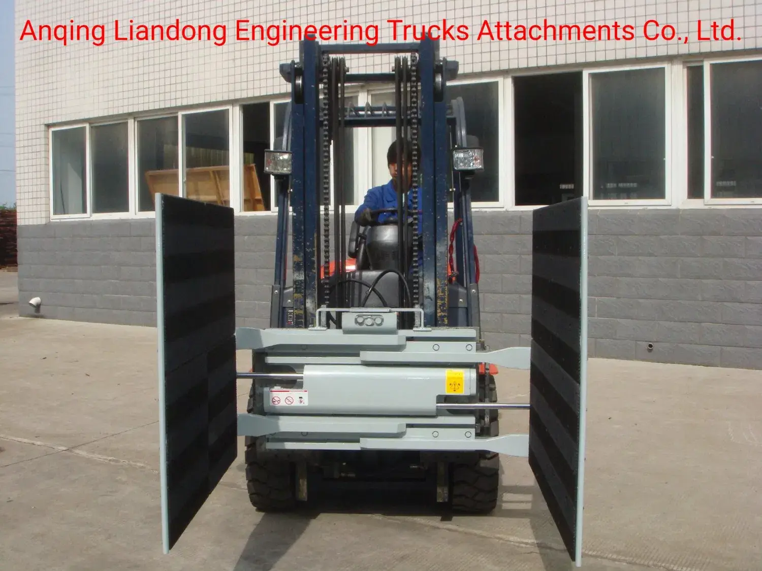 Phụ tùng xe nâng Heli Kẹp đa năng với khả năng xoay linh hoạt và chất lượng ưu việt