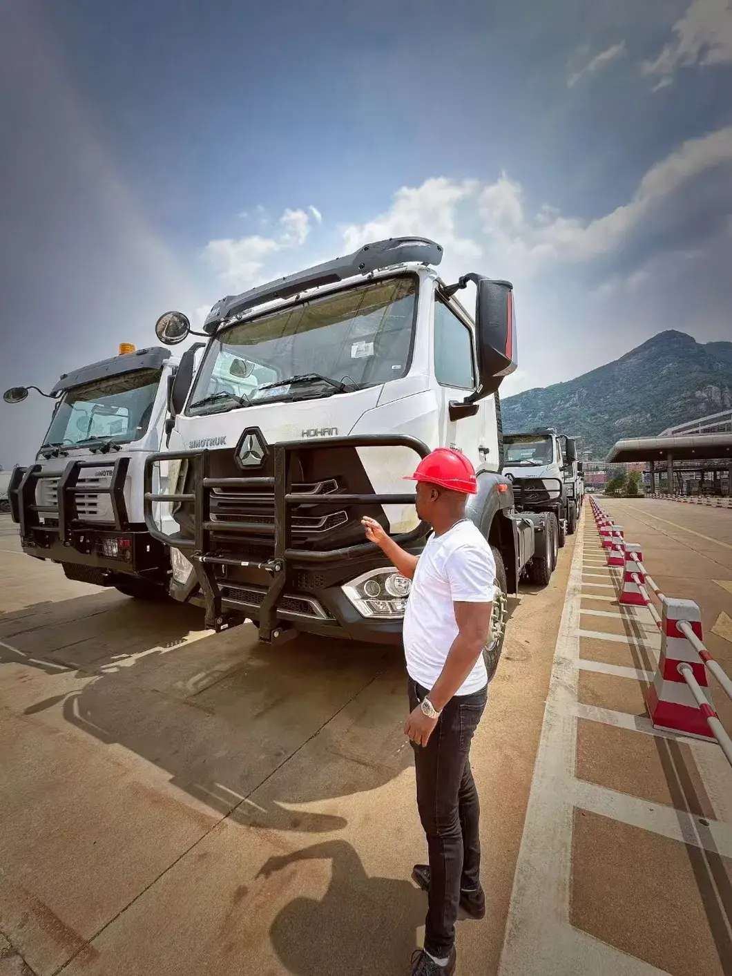Xe vận chuyển hải sản có công suất lớn, sử dụng khung gầm của Sinotruk hình ảnh 20-description