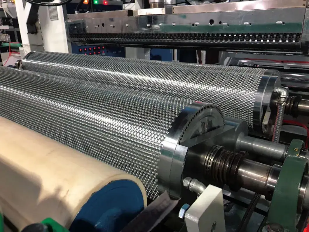 Thiết bị sản xuất màng bọt khí 2500mm từ nhựa LLDPE ba trục, đảm bảo chất lượng cao hình ảnh 14-description