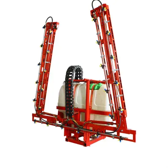 Thiết bị nông nghiệp chất lượng cao với máy kéo thủy lực và máy phun thuốc dung tích 1000L cho nông trại