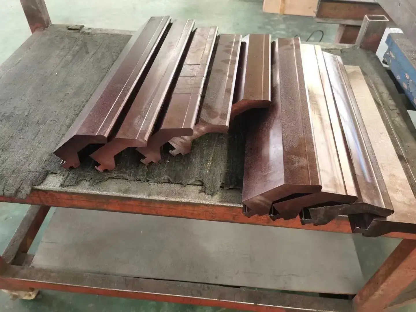 Công cụ máy uốn thủy lực chất lượng hàng đầu dành cho ngành chế biến kim loại tại Trung Quốc
